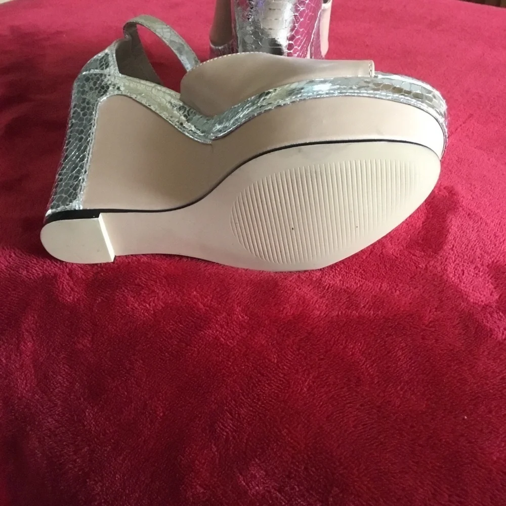 NWOT Nasty Gal wedge sling backs